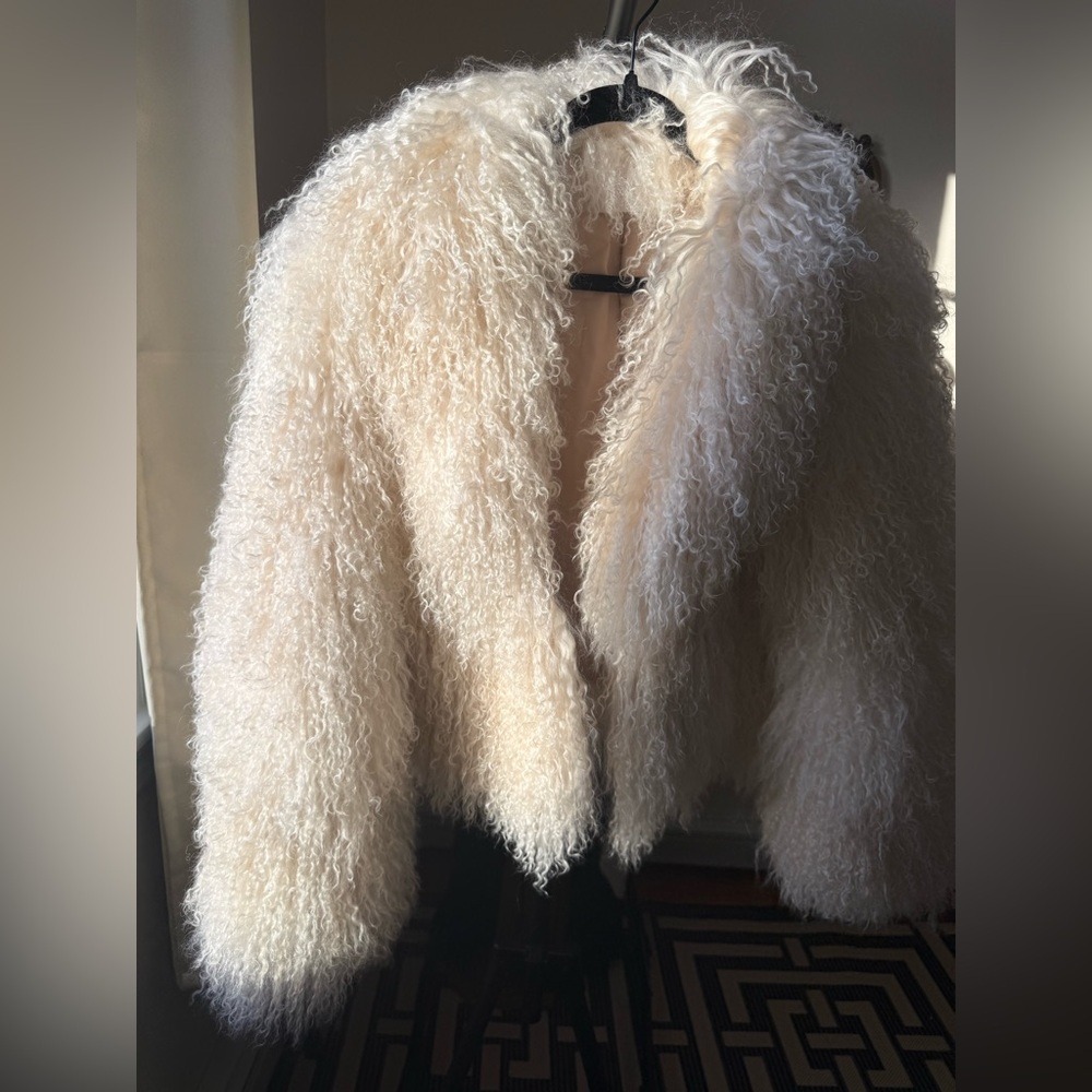 KOIR 100% pure Monogolian lamb Fur Coat ivory helsa revolve - Picture 4 of 15